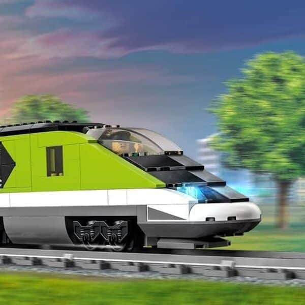 LEGO City Le Train de Voyageurs Express - Jouet de Locomotive Télécommandé avec Phares Fonctionnels, Rails, Wagon-Restaurant - Idée Cadeau pour Enfants Dès 7 Ans - Voyage Ferroviaire 60337