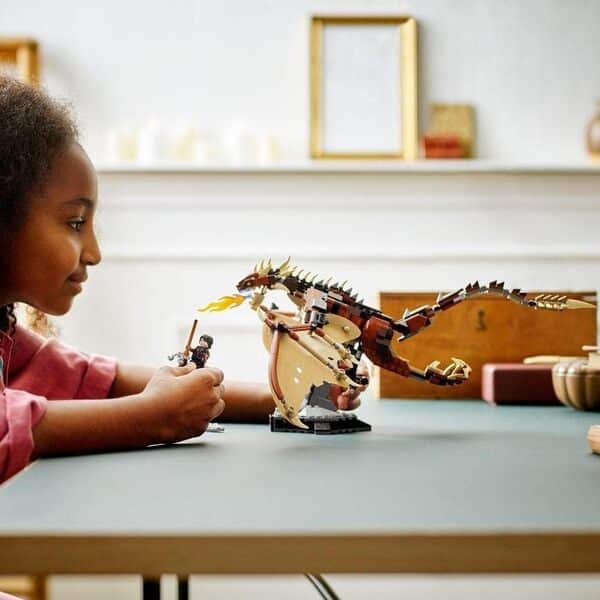 LEGO 76406 Harry Potter Le Magyar à Pointes: Figurine de Dragon à Collectionner, Jouet Fantastique, Décoration de Chambre, Idée de Cadeau d'anniversaire ou Noël pour Fans de Harry Potter