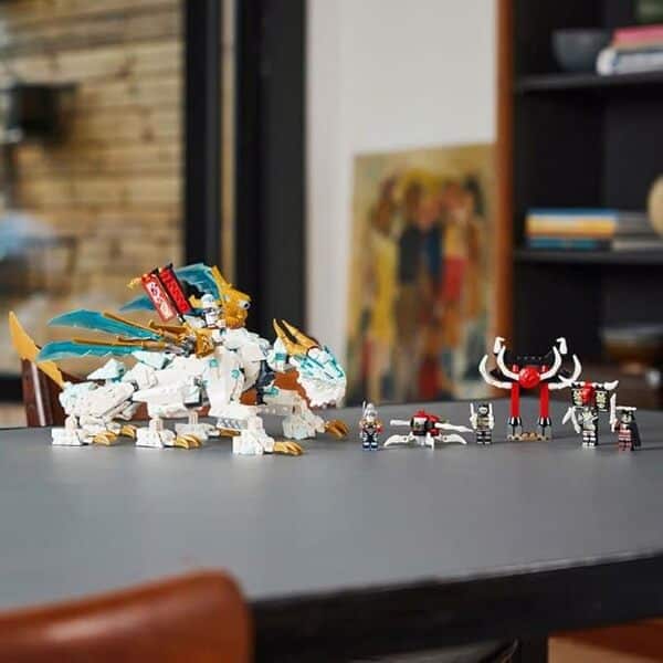 LEGO Ninjago La Créature Dragon de Glace de Zane, 2-en-1, Figurine de Dragon et 5 Minifigurines, Kit de Construction de Maquettes, Jouet pour Enfants 71786