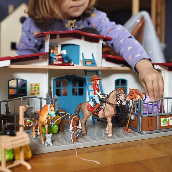 Schleich 42567 Nouveau Centre équestre, pour Enfants de 5-12 Ans, Horse Club - Set de Jeux